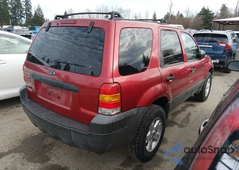 2005 Ford Escape Xlt from USA, damaged, VIN 1FMYU93105DA01113